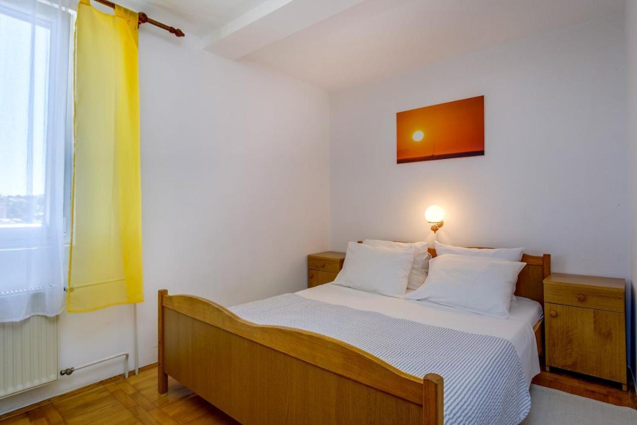 Apartmani Nadalina เวลิโลชิน ภายนอก รูปภาพ